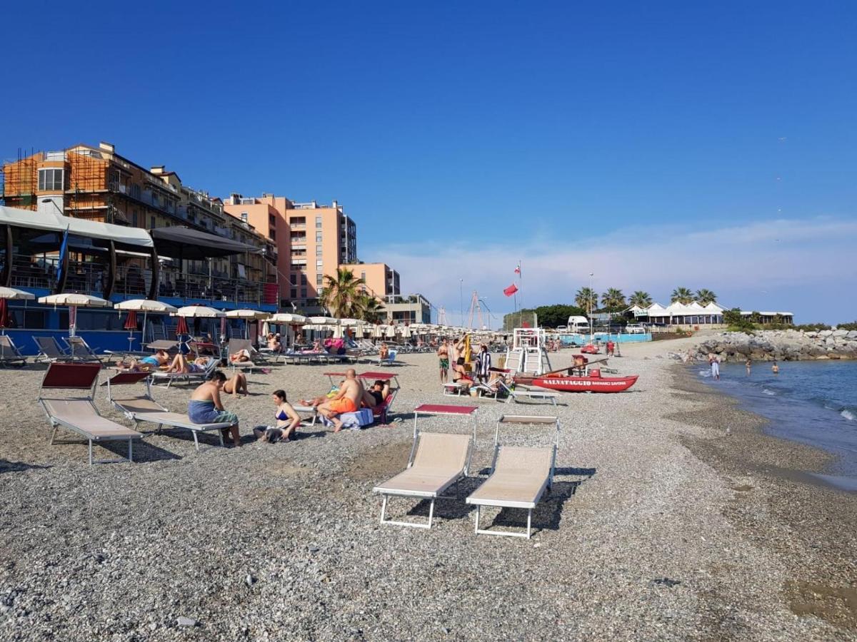 Tramonto Sul Mare - Sea Suite Savona Buitenkant foto