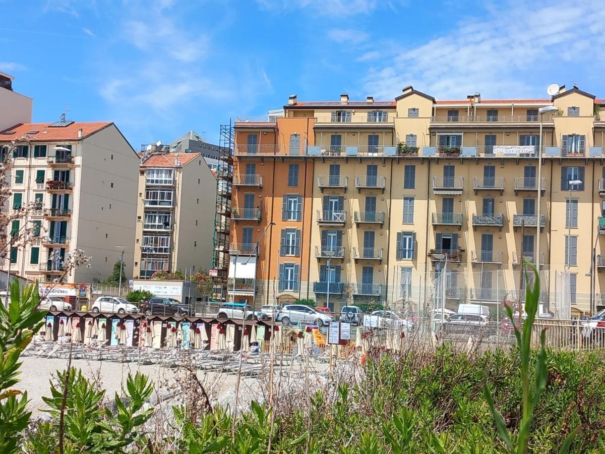Tramonto Sul Mare - Sea Suite Savona Buitenkant foto