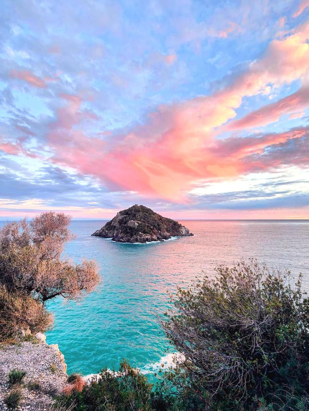 Tramonto Sul Mare - Sea Suite Savona Buitenkant foto